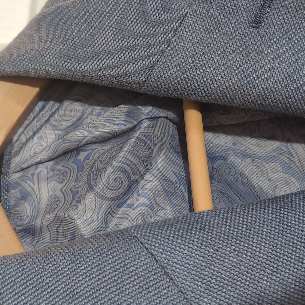 40R Chaps light blue blazer with paisley liner